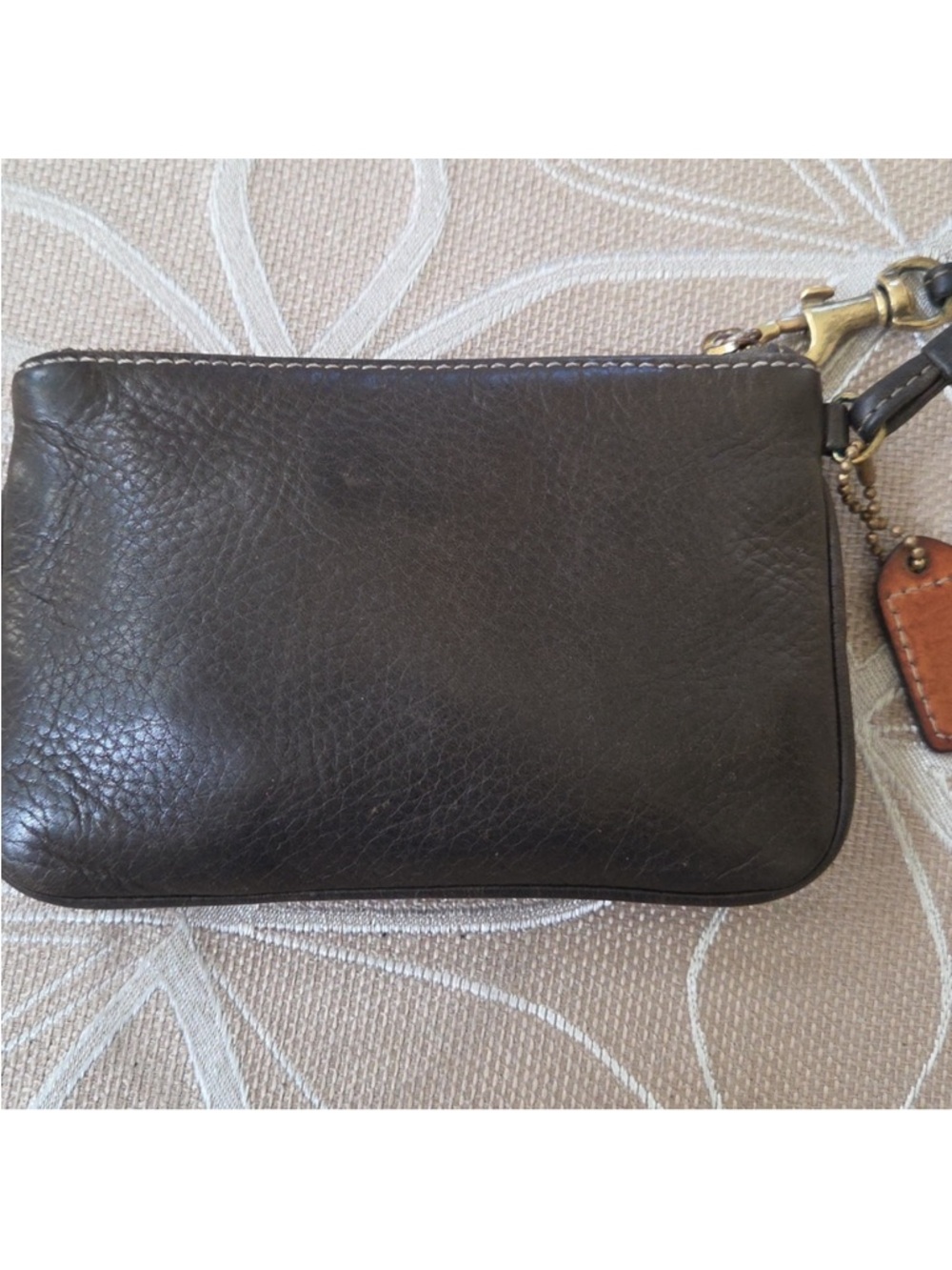 Coach Vintage Black Leather Logo Patch Wristlet - Picture 2 of 10